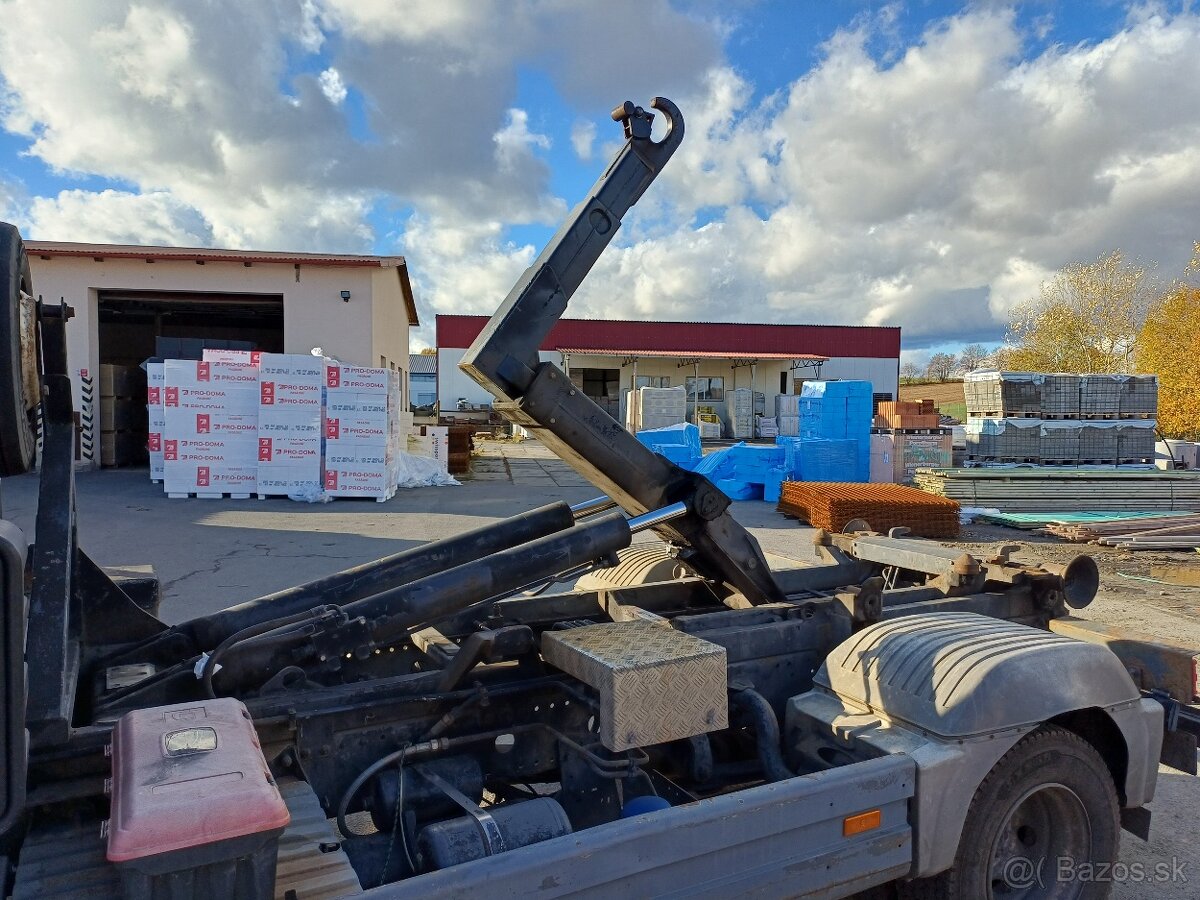 MERCEDES-BENZ ATEGO 1018 K hákový nosič kontejnerů - 8