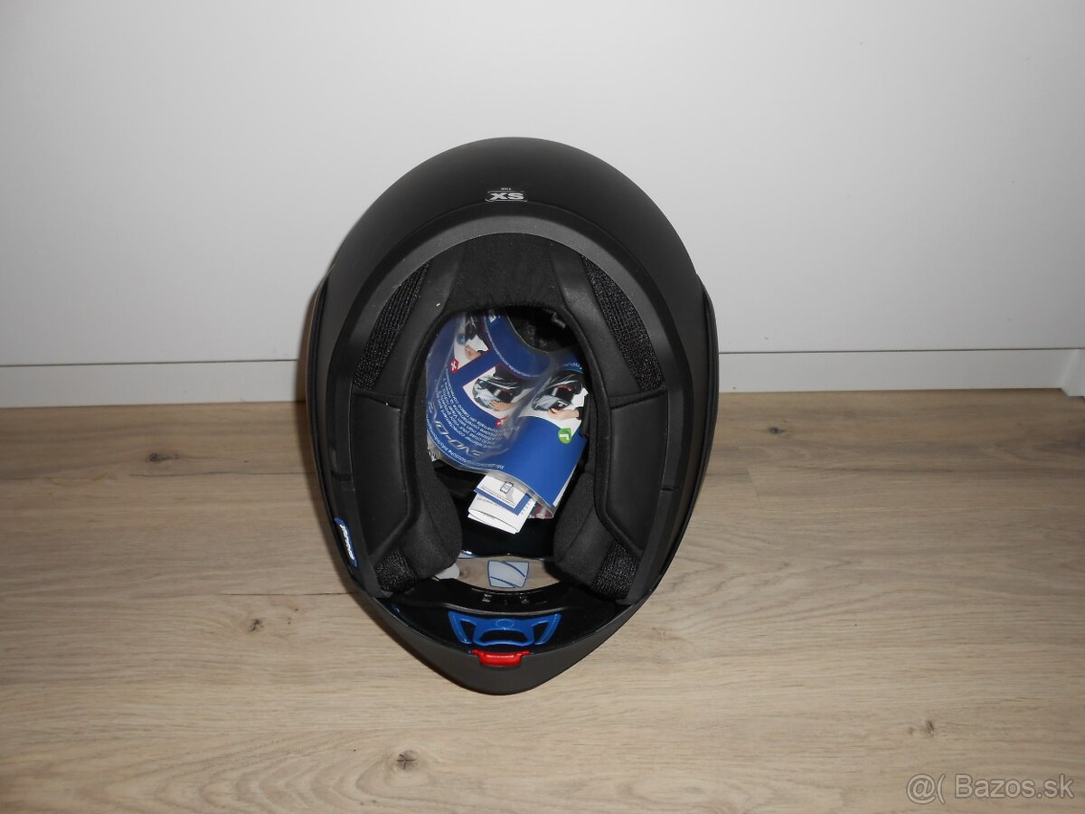 Predam krasnu novu moto prilbu znacky SHARK SPARTAN GT BLANK - 8