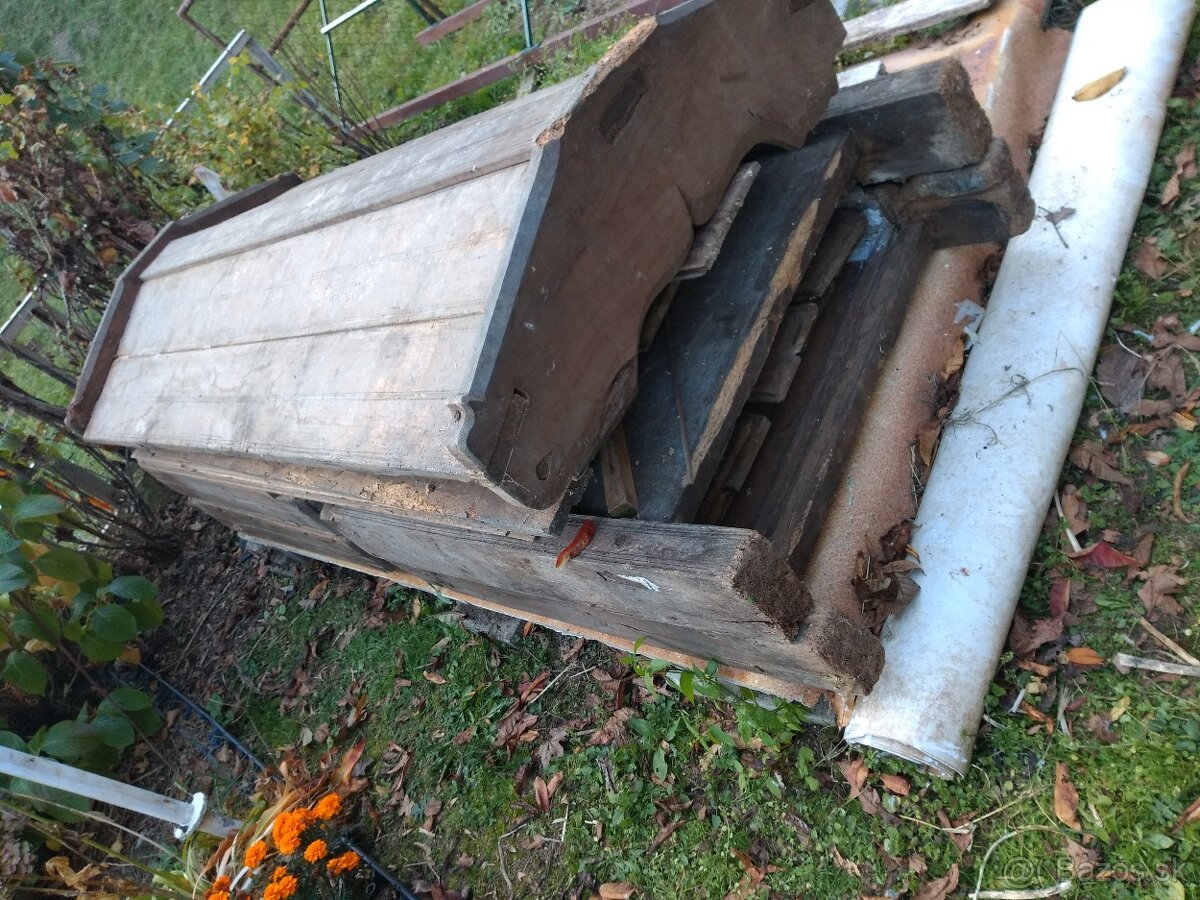 DREVENÁ BEŇDŇA NA OBILIE - 8