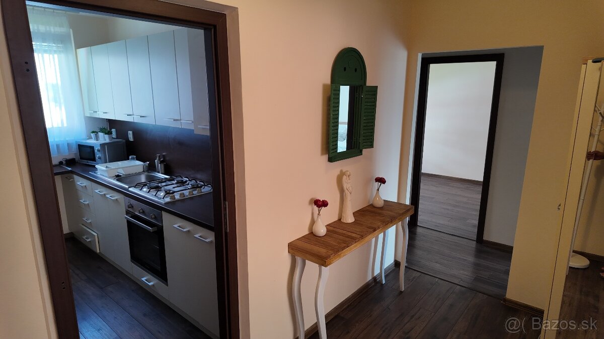 Vkusne zariadený 3i byt na Smetanovom háji, DS - 8