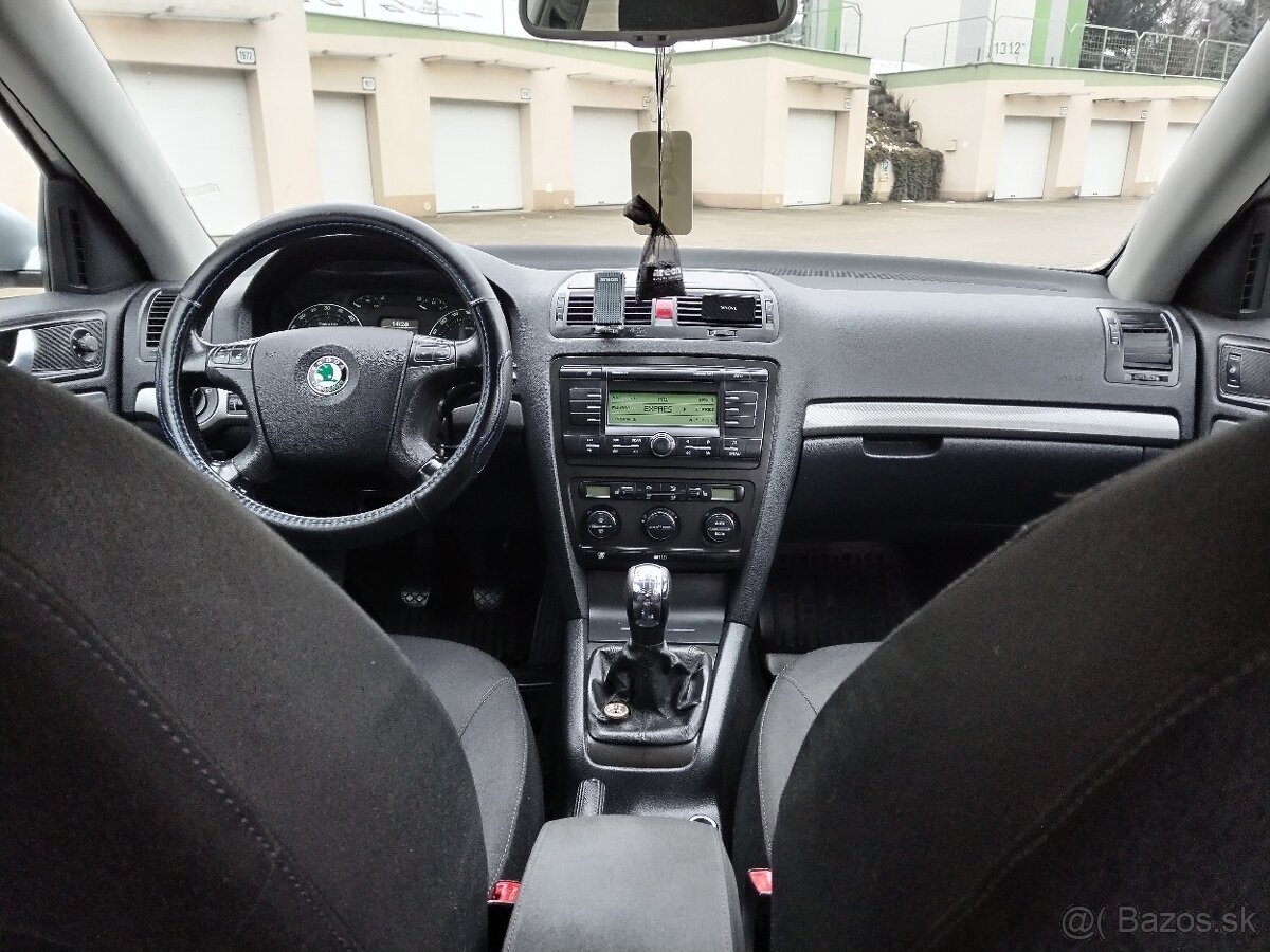 Škoda octavia 2 2.0 TDI ELEGANCE R.V.2009 - 8