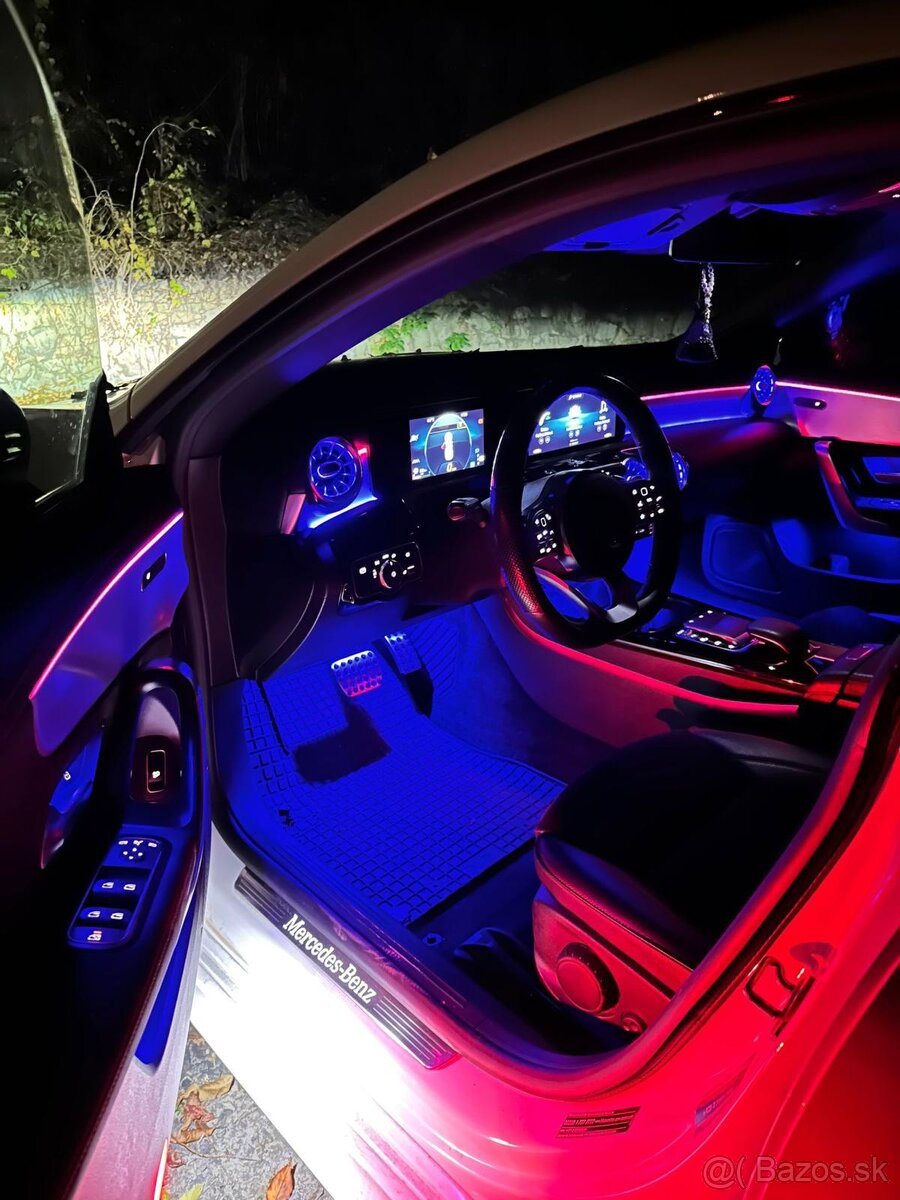 Mercedes Benz CLA - 8