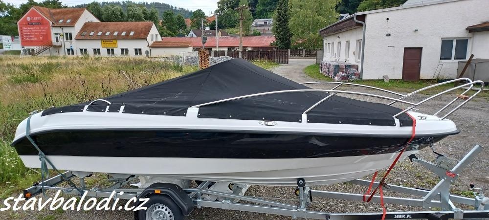 Motorový čln Orion 560 SunDeck - 8