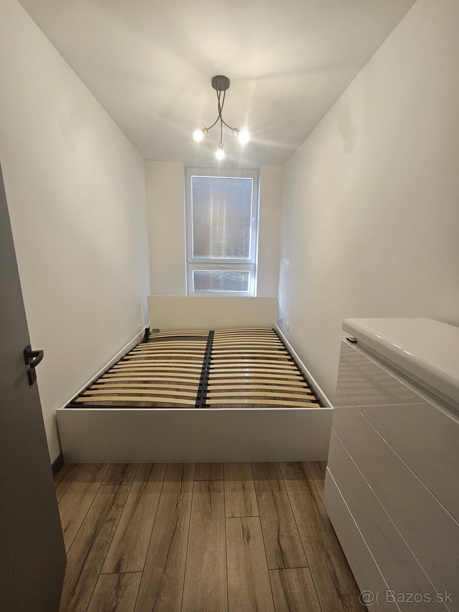 Prenájom 3 a 4 izbový byt Juraja Kréna 26. - 8