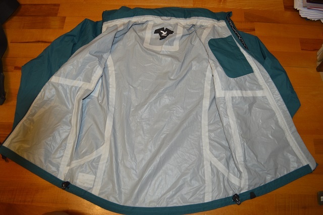 predam - krasna turisticka bunda SALEWA - 8