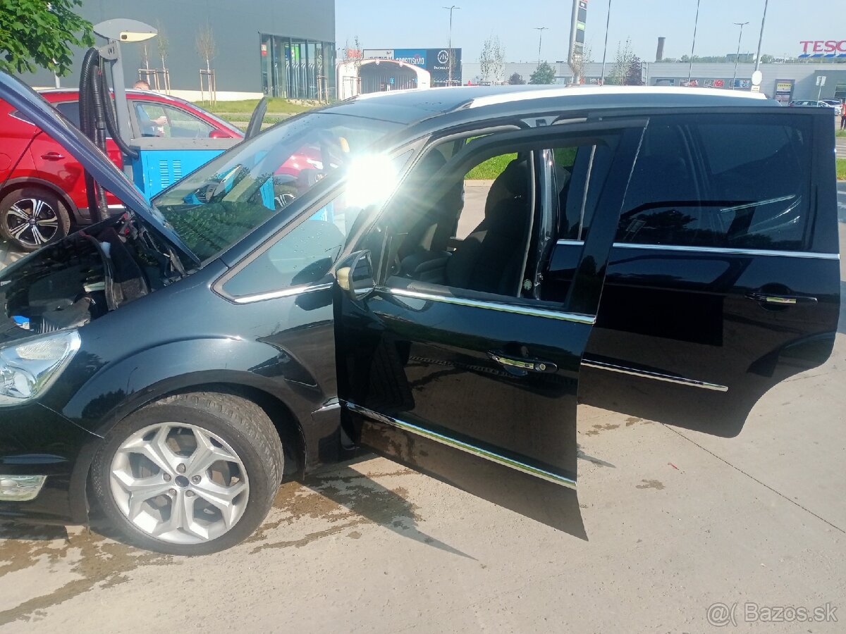 Predám Ford Galaxy benzín - 8