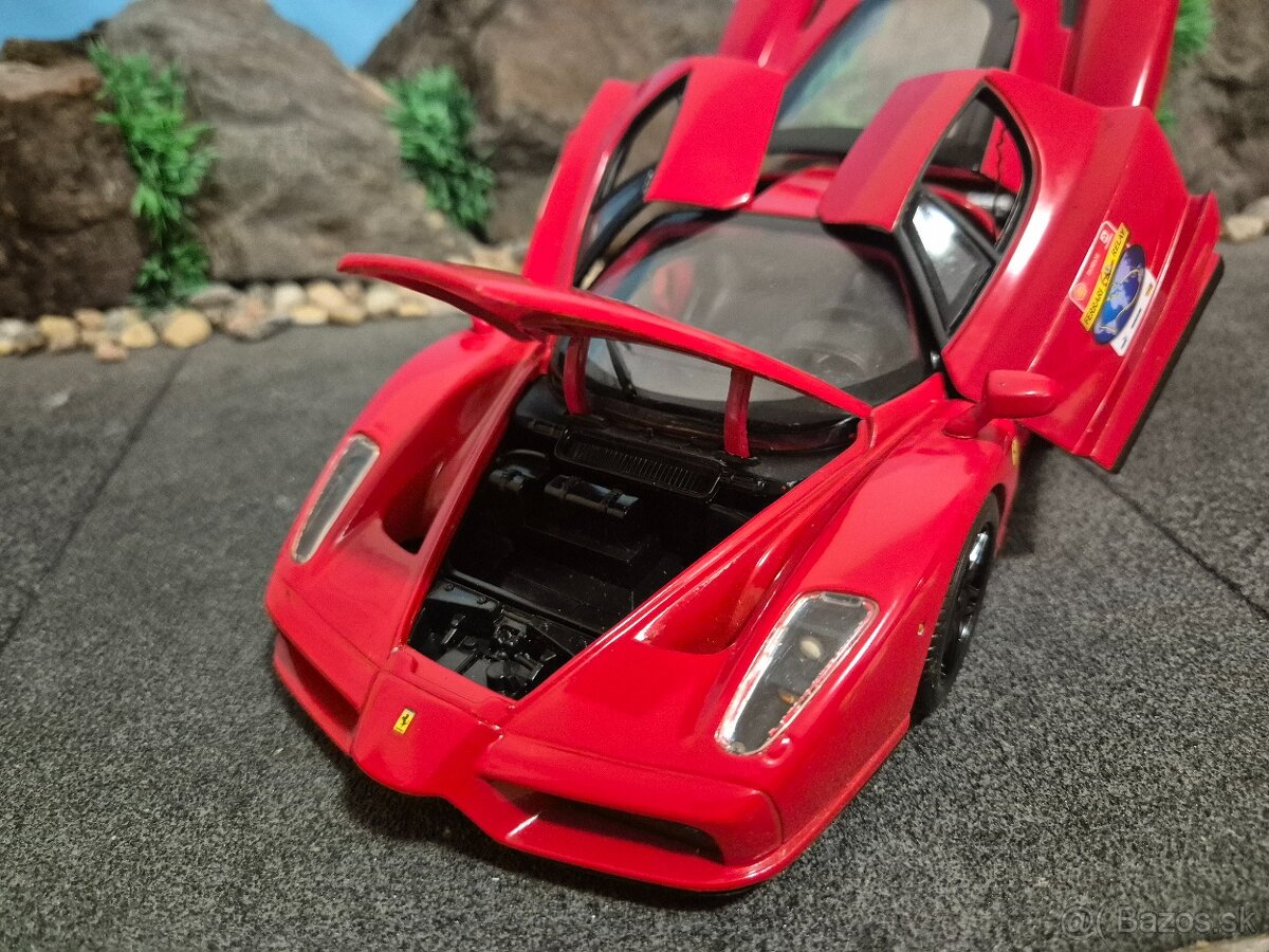 Prodám model 1:18 Ferrari Enzo - 8