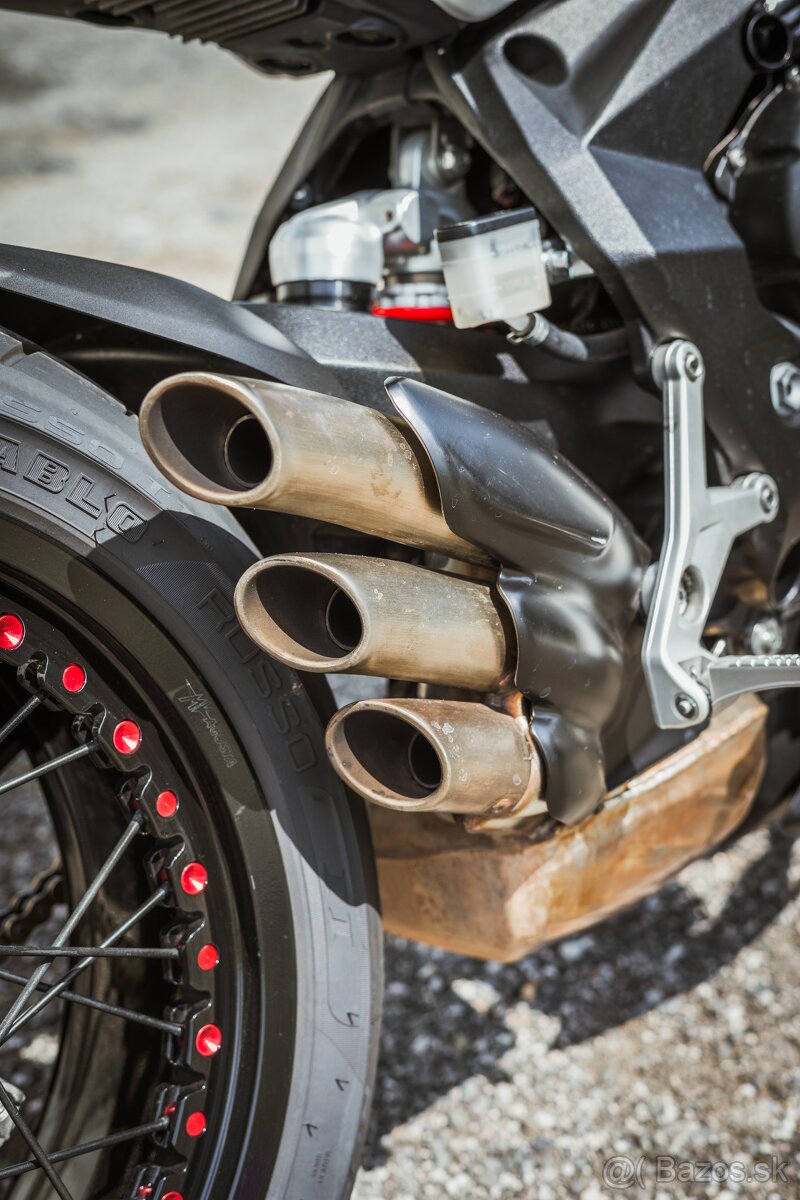 MV Agusta Dragster RR - 8