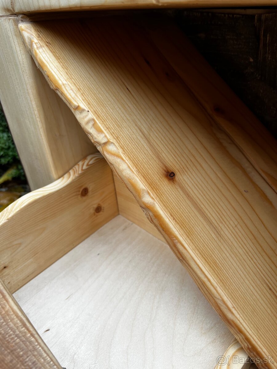 Nočný stolík z masívu - 8