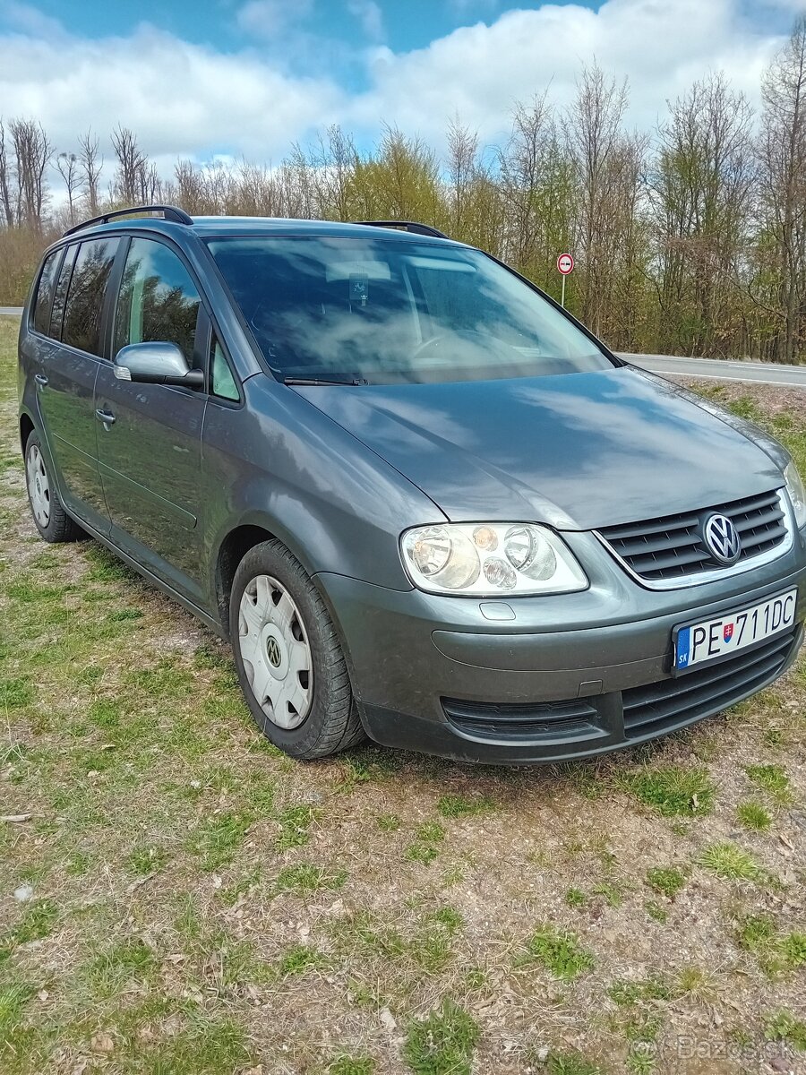 Volkswagen Touran 1.9 TDI 77Kw - 8