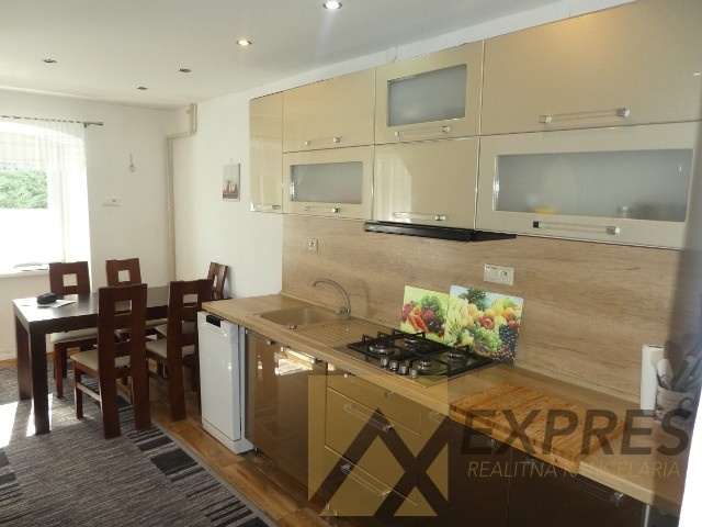 RK EXPRES - na predaj rodinný dom v Handlovej, ul. Pekárska. - 8