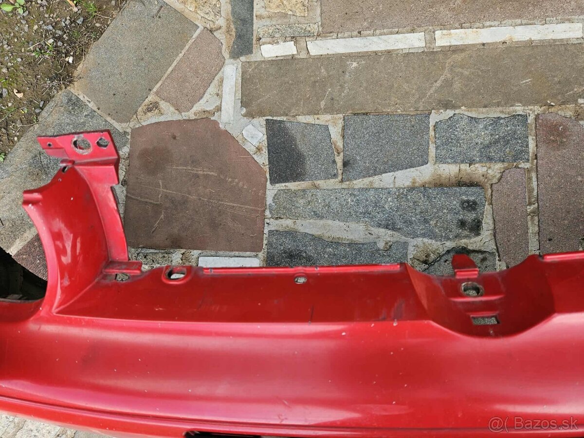 PREDAM PREDNY NARAZNIK VW GOLF 4 - 8