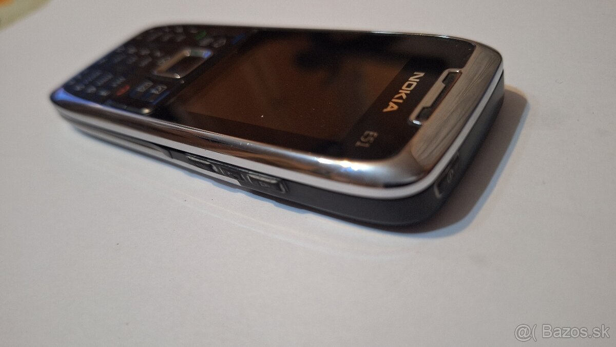 Nokia E51 top stav - 8