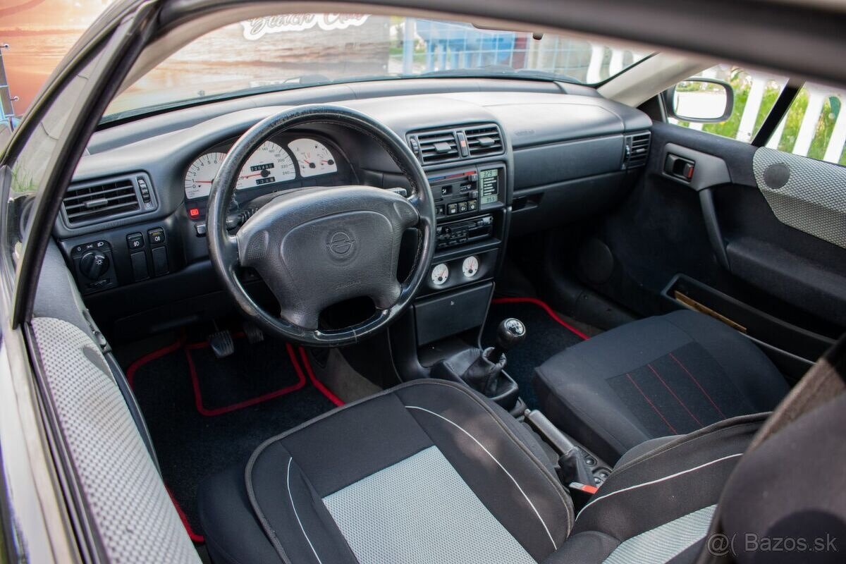 Opel Calibra 2.0 16V - 8