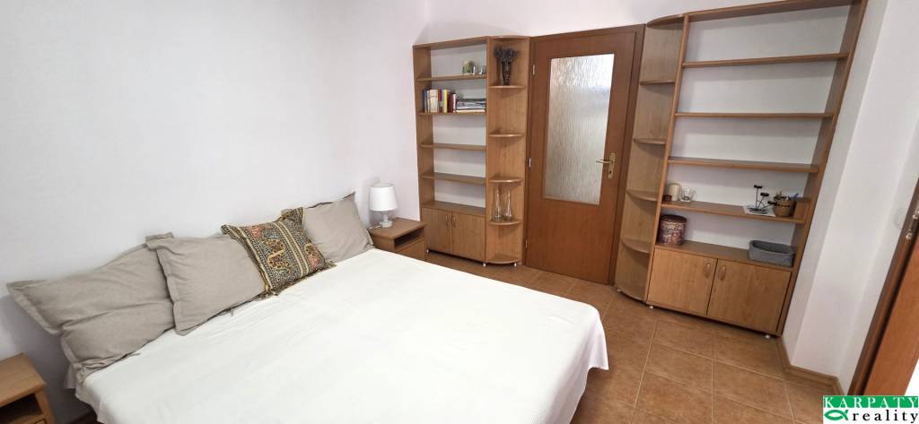 Na predaj zánovný, útulný rodinný dom, Šurovce - 8