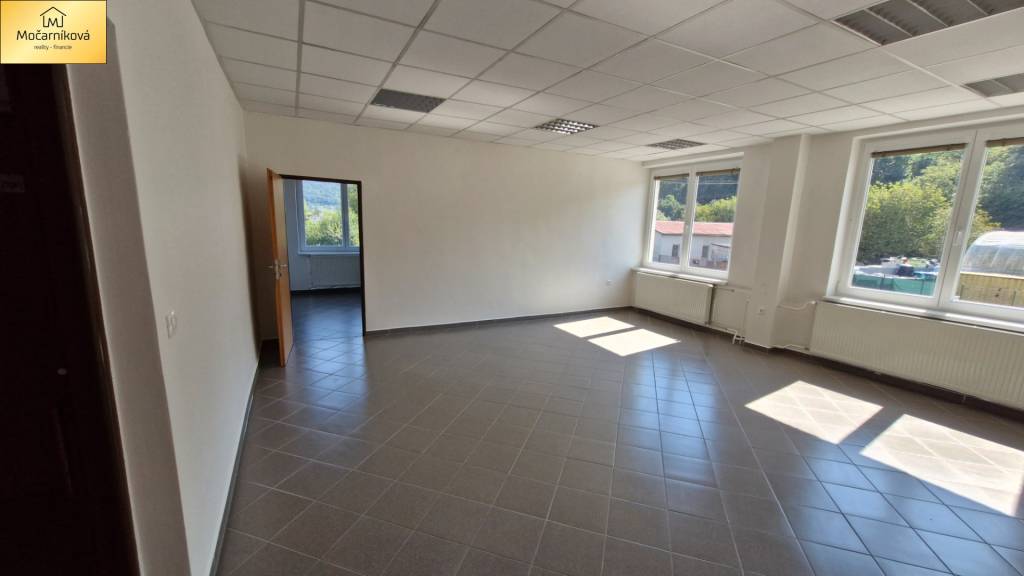 PRENÁJOM VÝROBNO, ADMINISTRATÍVNY PRIESTOR 53m2 Púchov. - 8