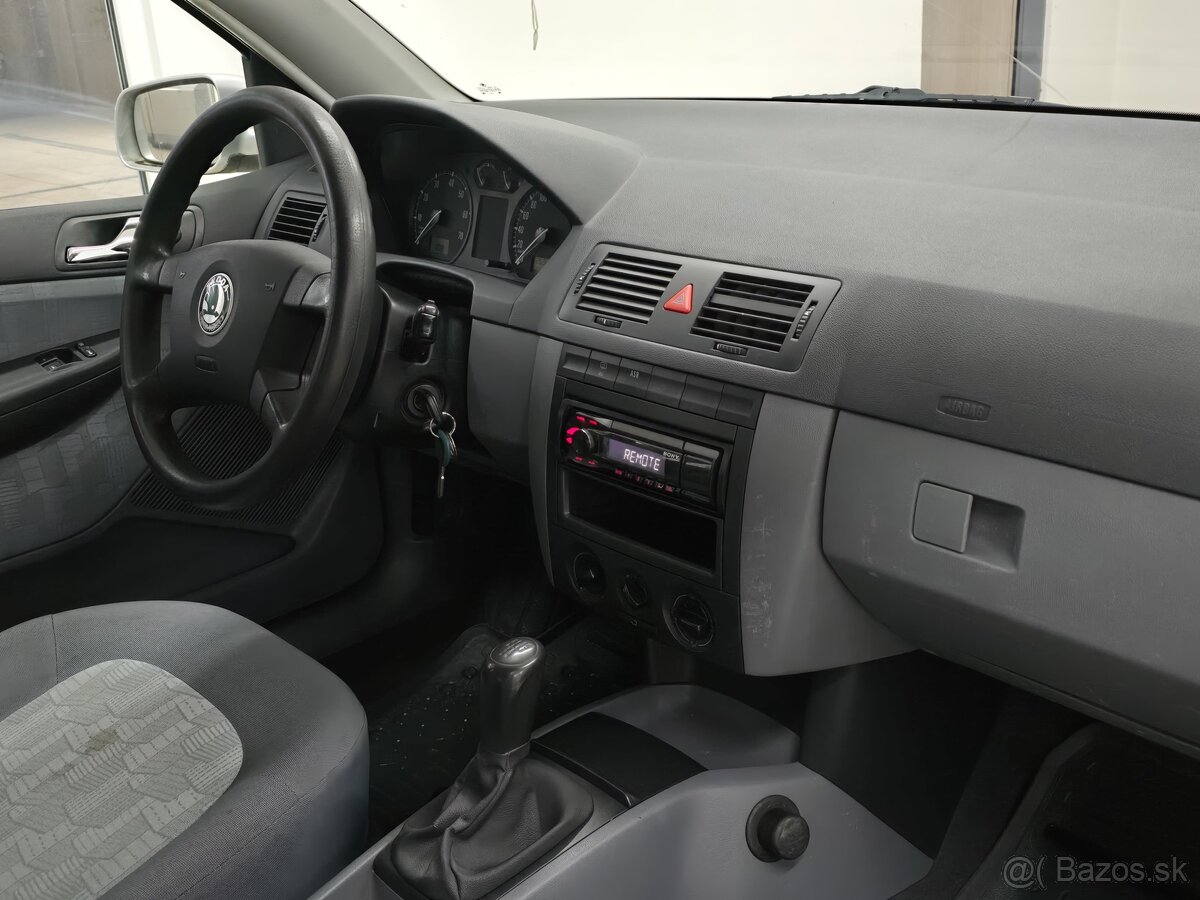 Skoda Fabia 1.4 16V - 8