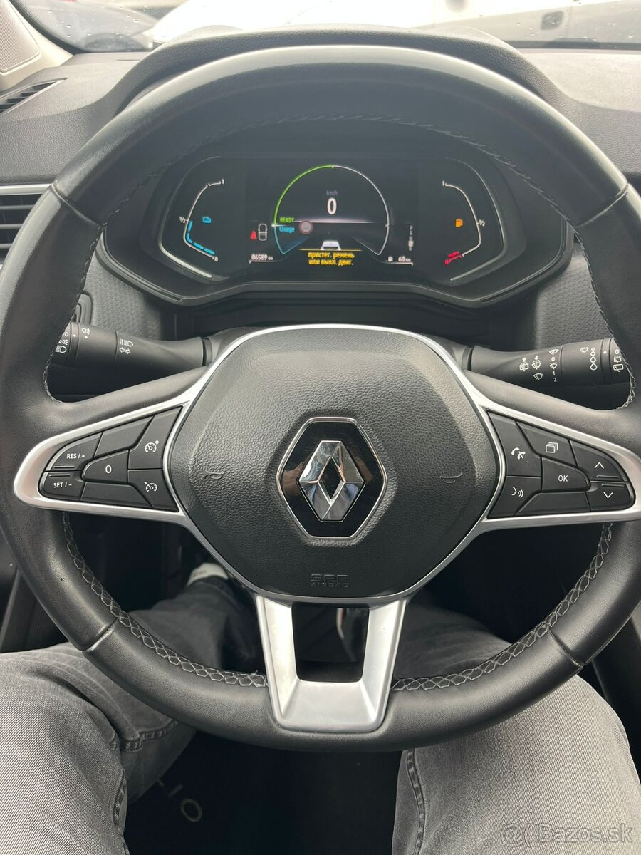 Renault Clio 1.6 E-TECH Hybrid - 8