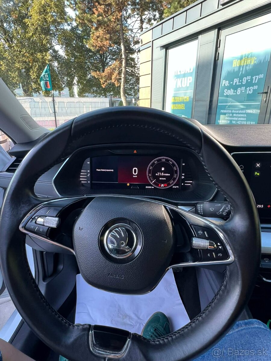 Škoda Octavia 2.0L STYLE - 8