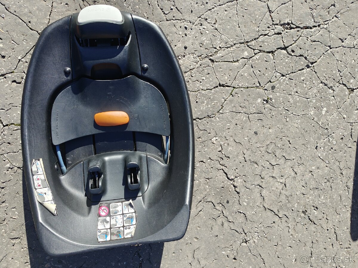 Cybex Aton Q vajicko s isofixom a novorodeneckou vlozkou - 8