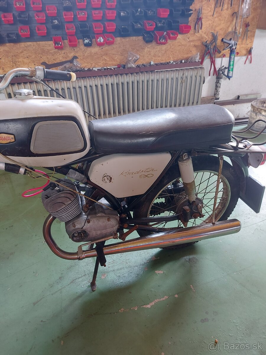 Jawa 90 - 8