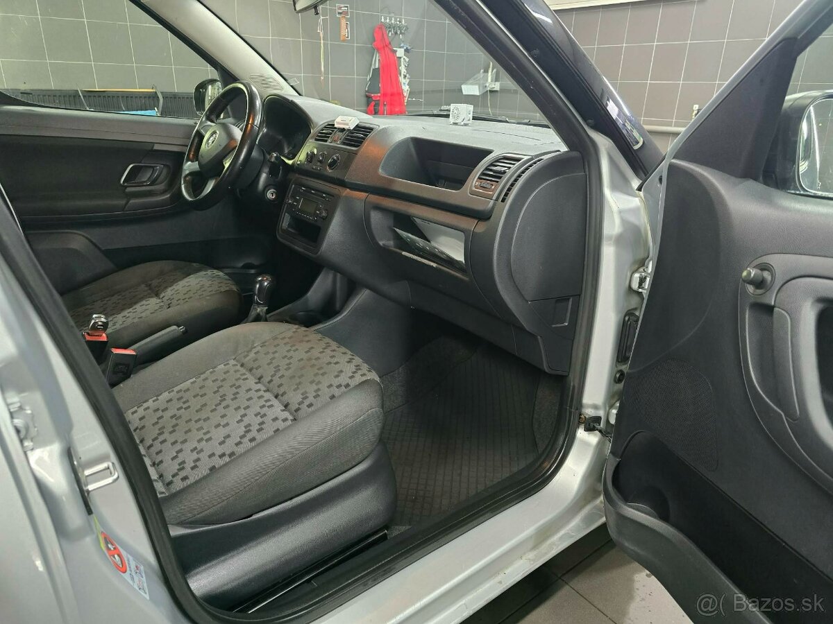 Škoda Roomster Praktik - 8