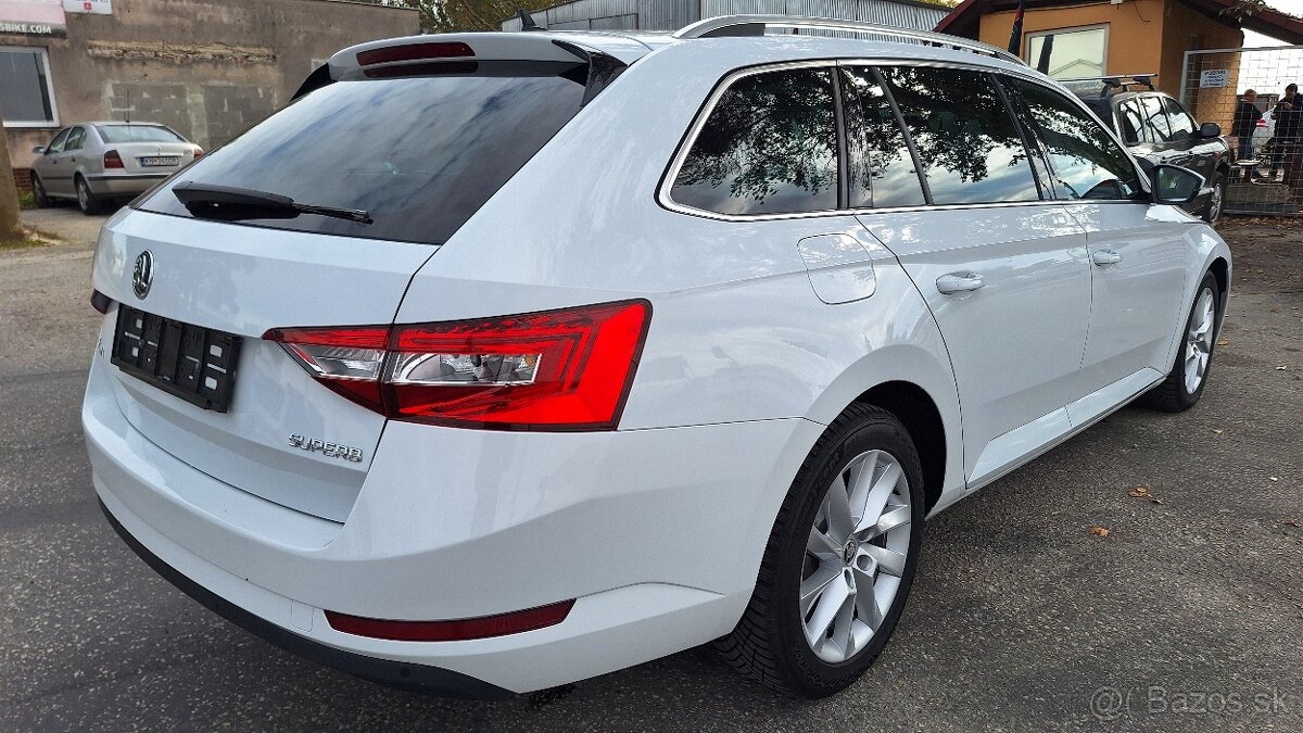 ŠKODA SUPERB COMBI 2.0 TDI.DSG - 8