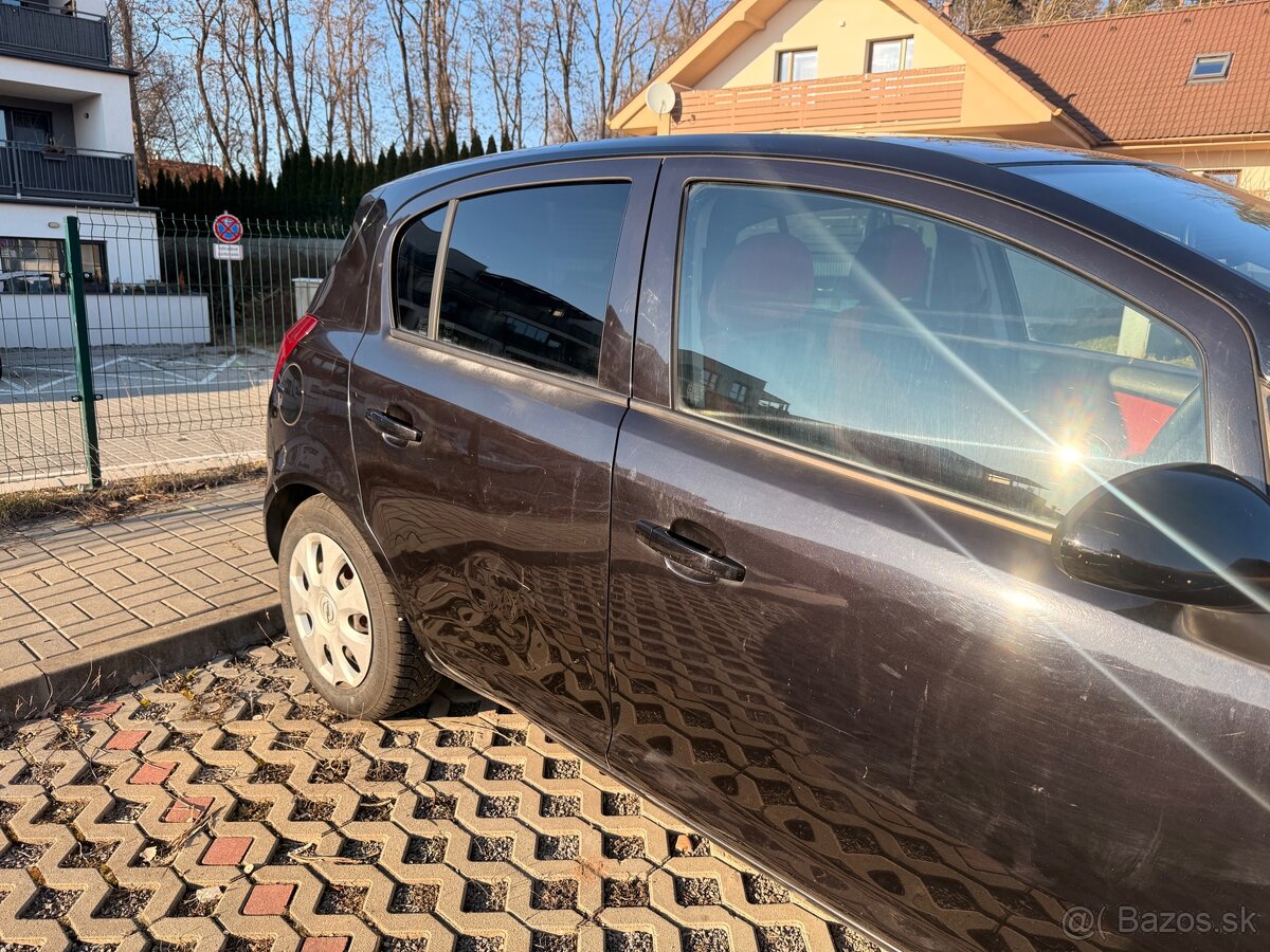 Opel Corsa D - 1. majiteľ - 8