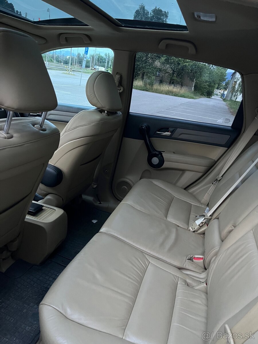 Honda CR-V 2.2 i-CTDI - 8