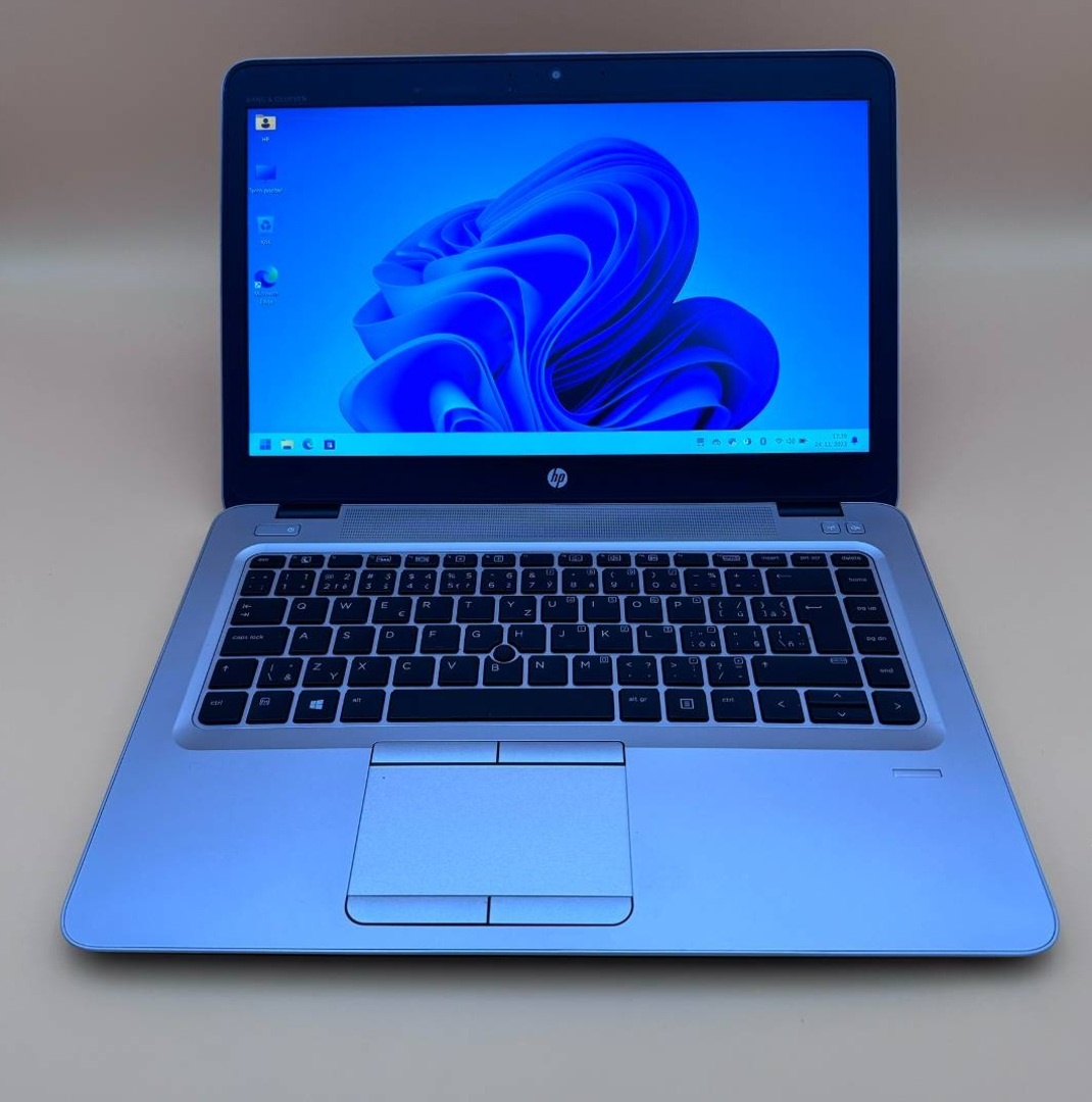 Notebook 14" HP.AMD PRO A10-8730B 4x2,40GHz.8gb ram.256gSSD - 8