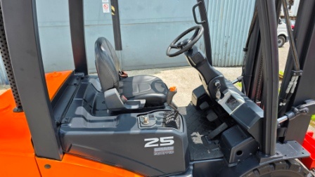 DOOSAN D25S-7 - 8