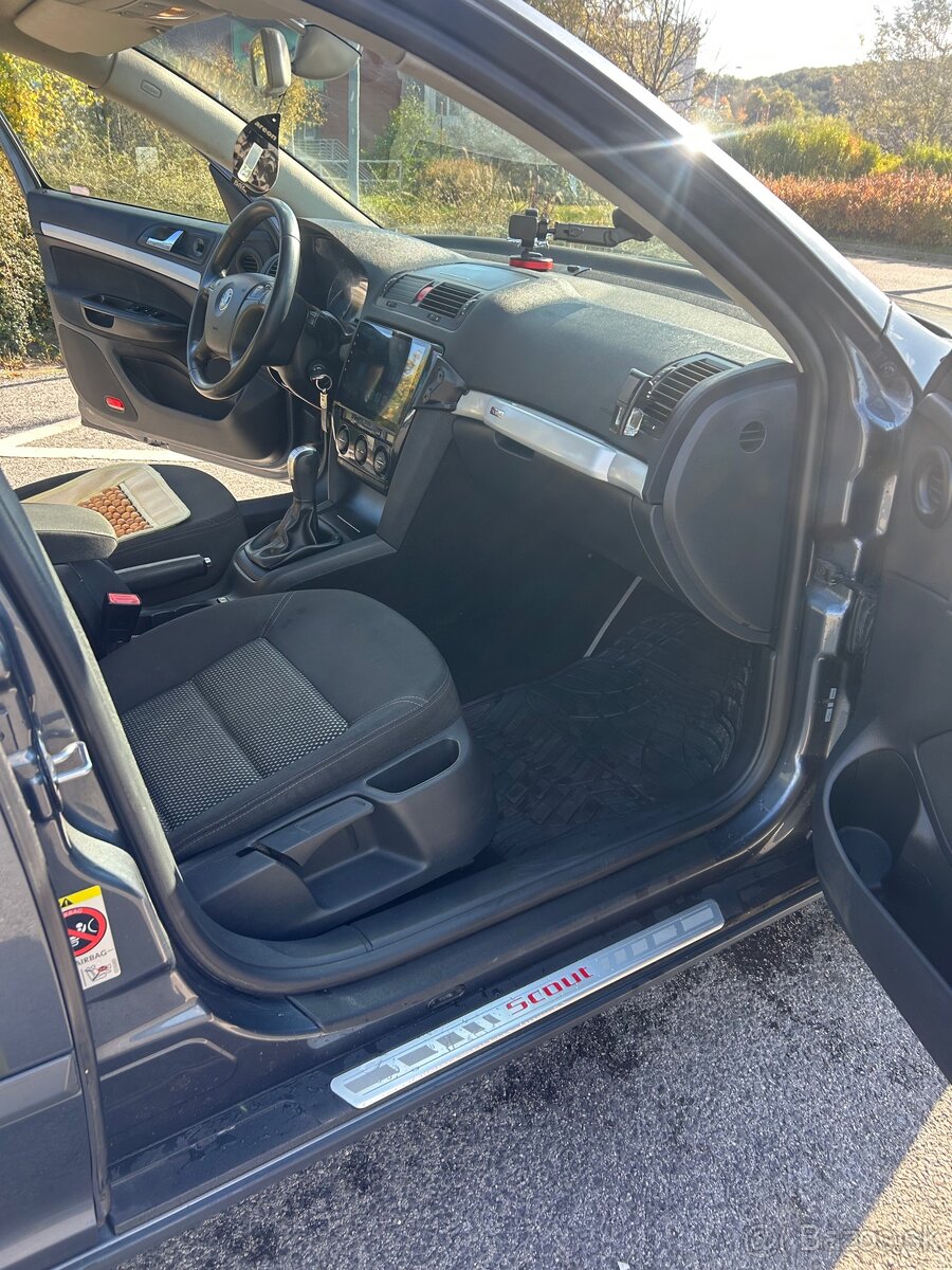 Škoda oktavia scout - 8