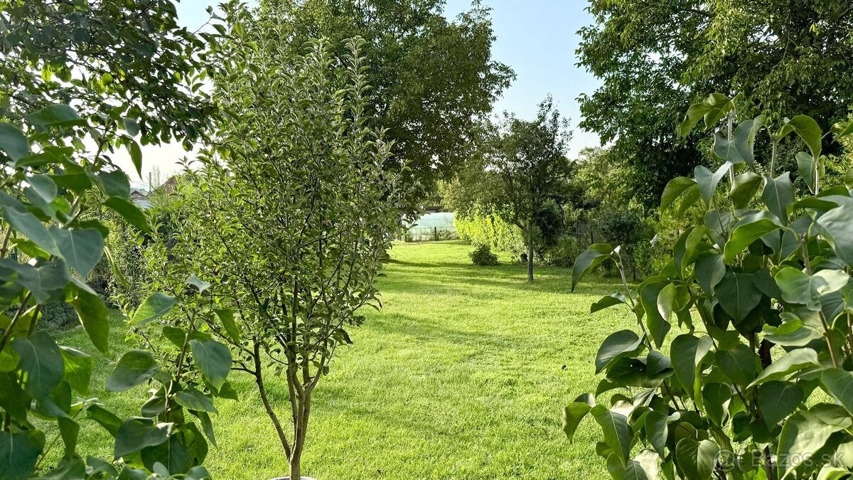 MAĎARSKO - TORNYOSNÉMETI STAVEBNÝ POZEMOK 600 M2 VŠETKY IS V - 8