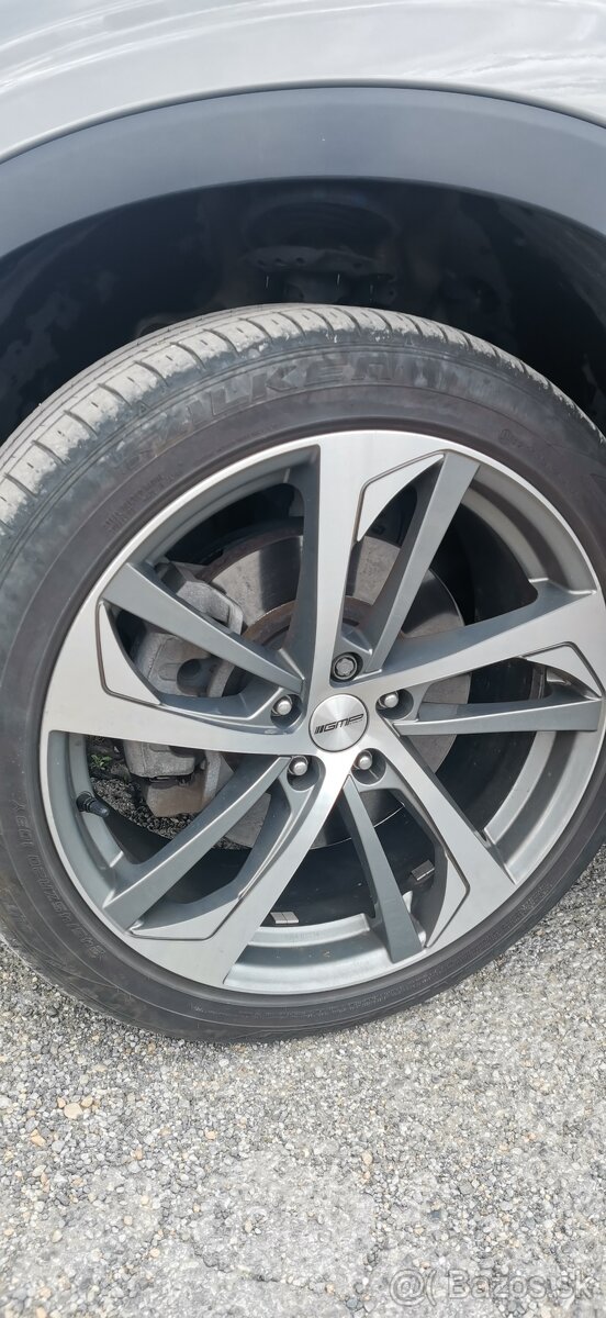 NOVÁ CENA - Santa Fe PREMIUM 7miest 2.2 147kw - 8