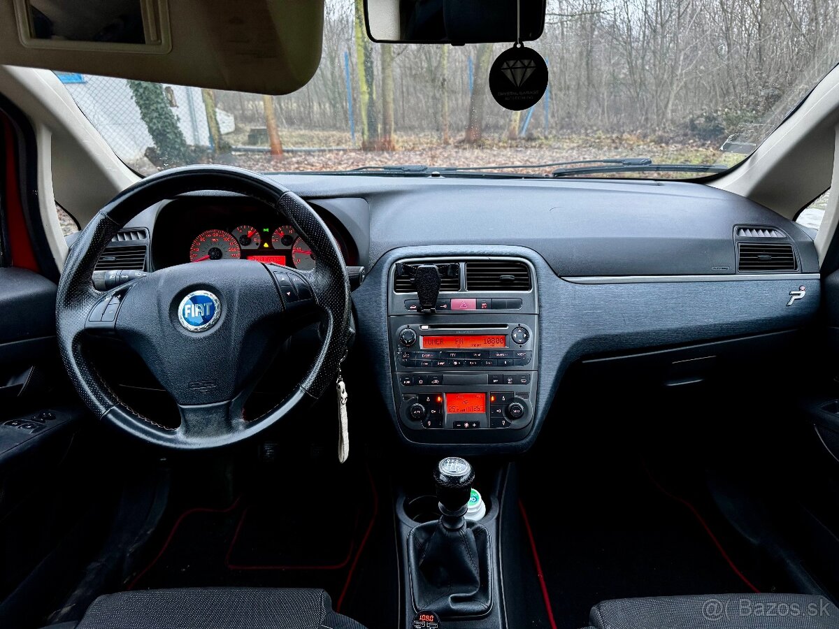 Fiat Grande Punto - 8