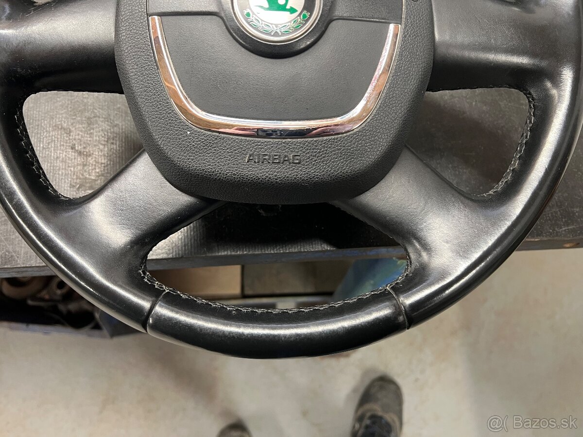 Predám zachovalý volant do Škoda octavia 2 facelift - 8