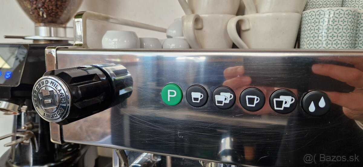 PROFI KÁVOVAR ROCKET ESPRESSO MILAN S MLYNČEKOM - 8