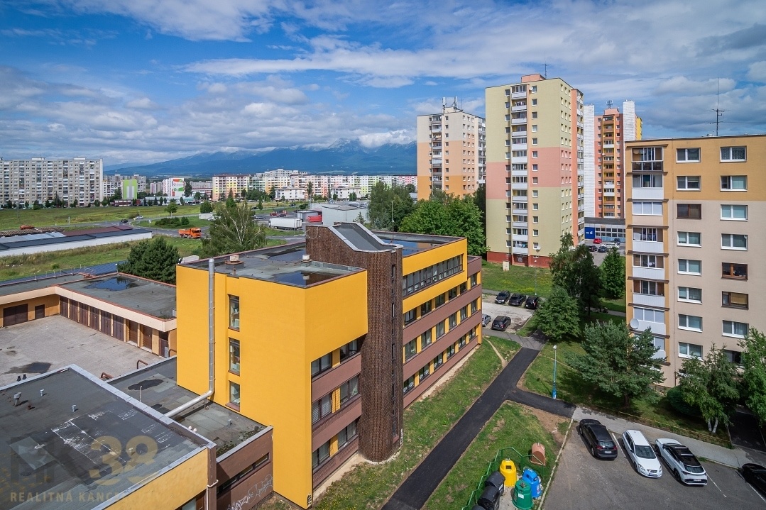 Ponúkame na predaj 3-izbový byt s krásnym výhľadom na Tatry - 8