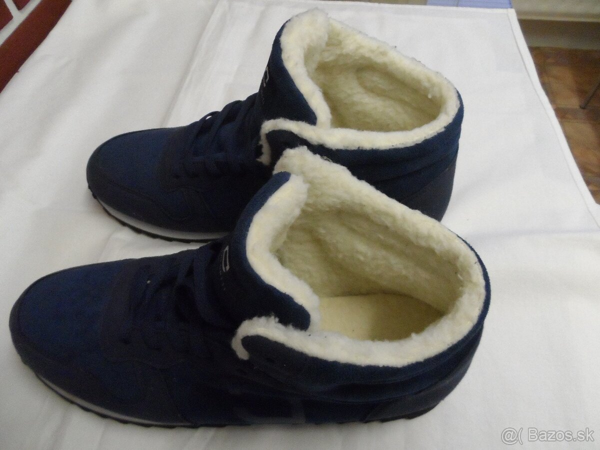 C COMFORTII Zateplena zimna obuv c.45 - 8