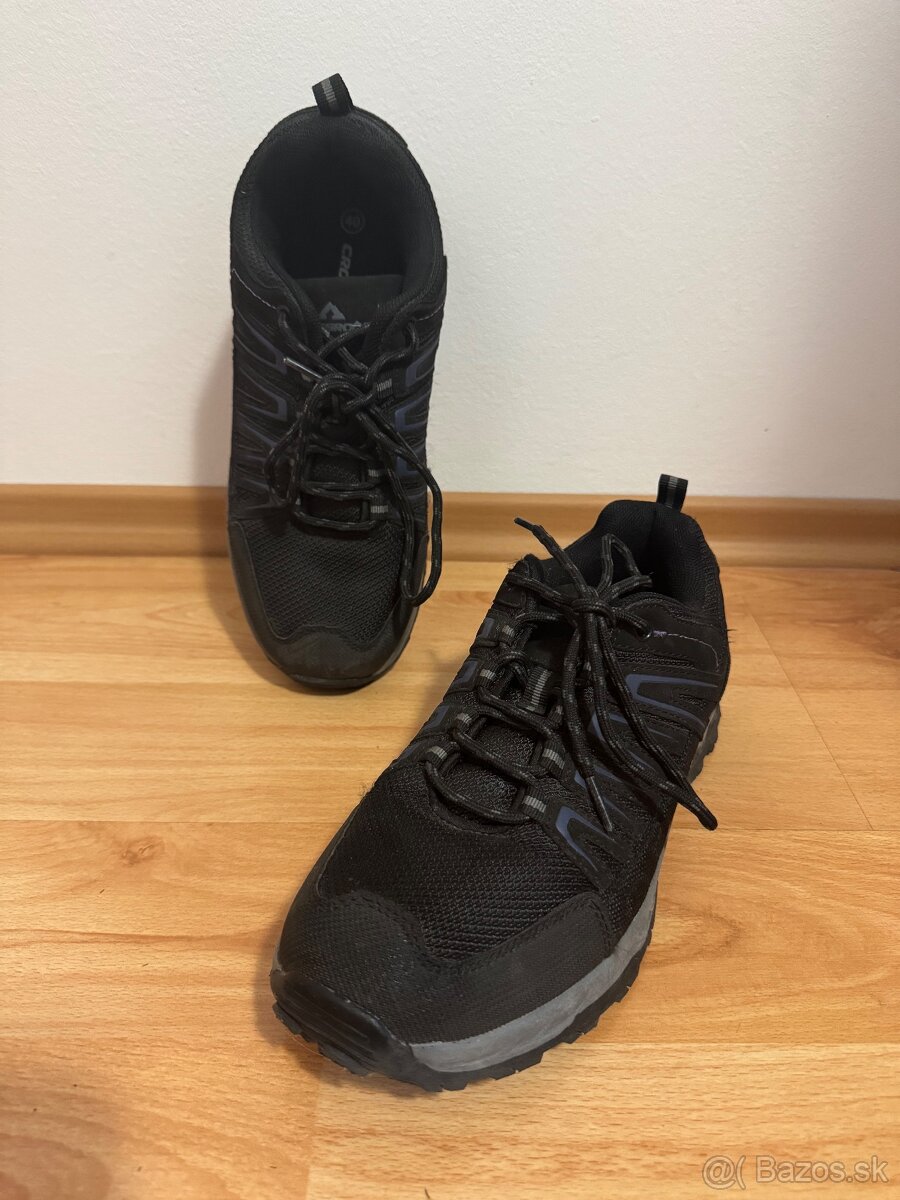 Topánky - 13 párov - 8