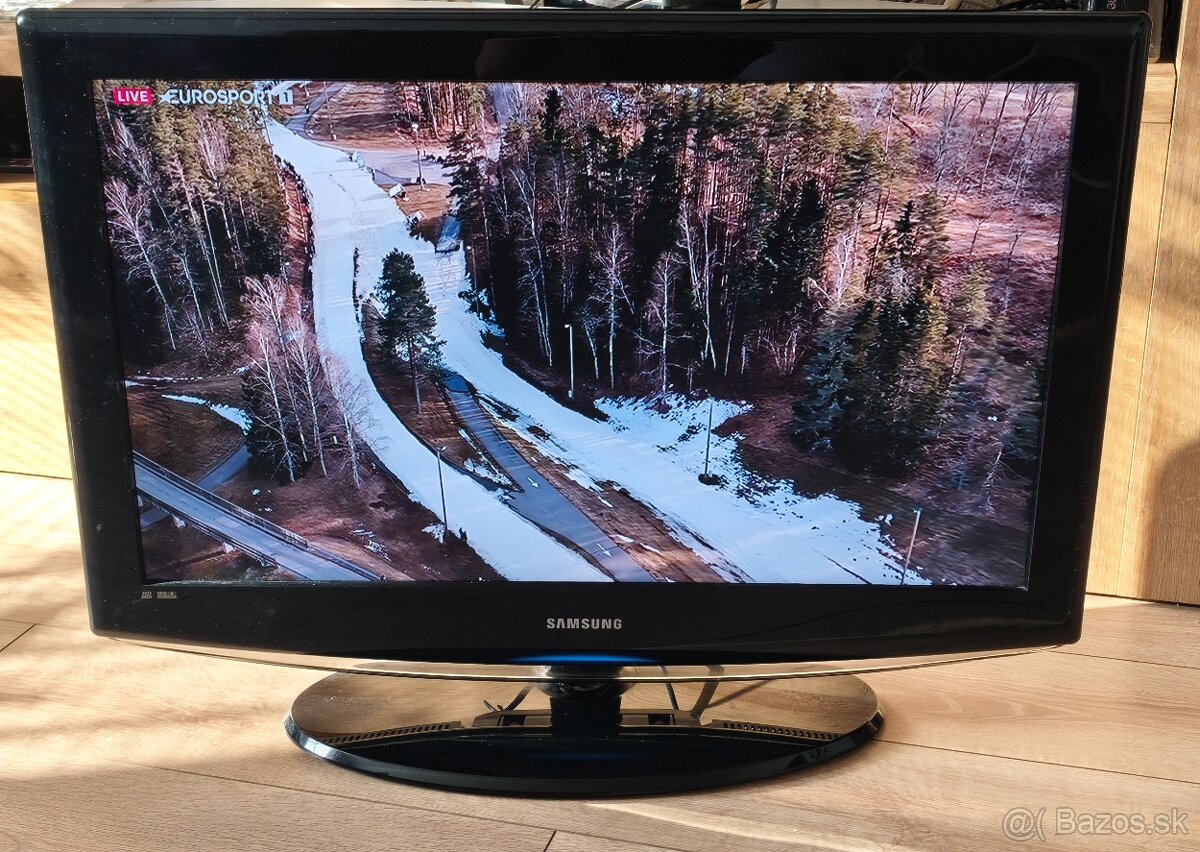 Predám 32" LCD TV Samsung LE32R81B - 8