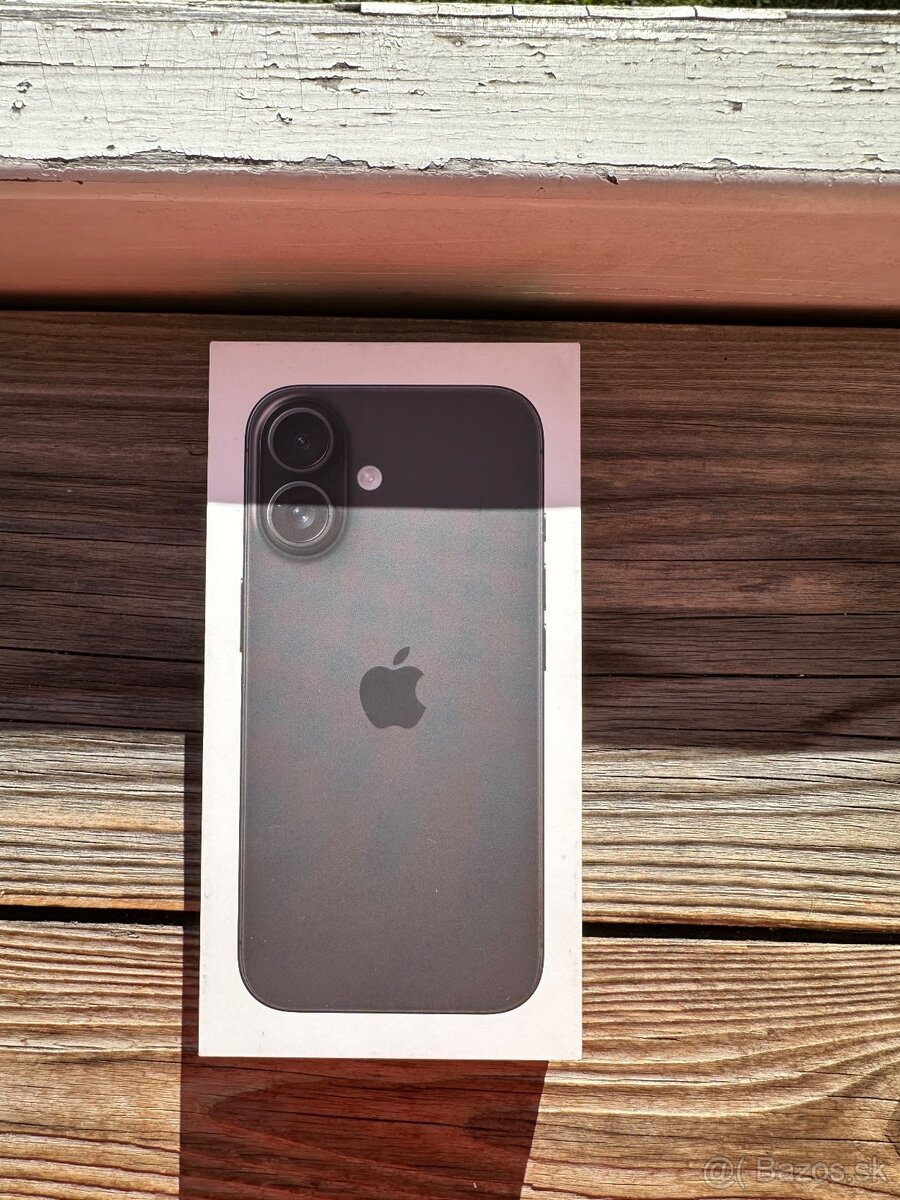 iPhone 16 - 8