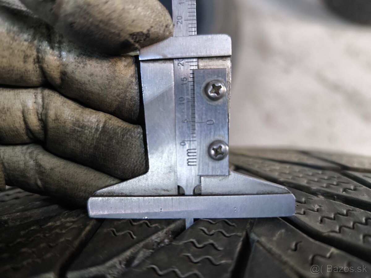 Nexen 225/40R18 zimné 2ks - 8