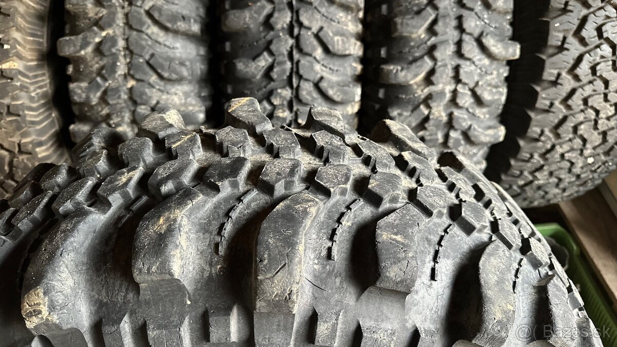 4x Silverstone MT-117 35x11,5 R15 LT 122K + disky 6x139,7 - 8