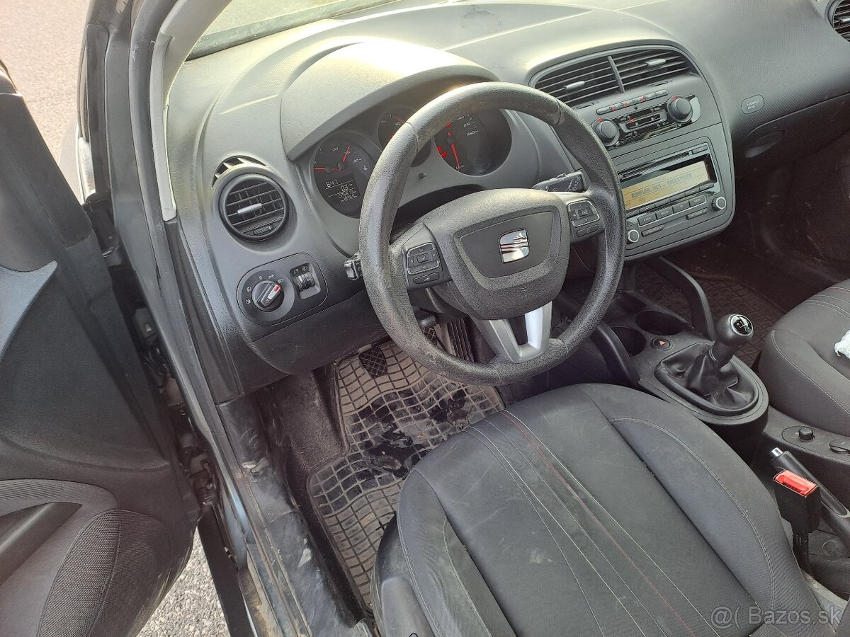 Seat altea xl 1.6tdi rok 2012 - 8