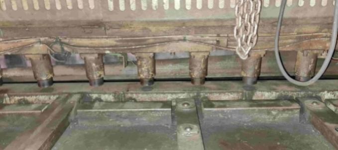 Tabulové nůžky CNTA 3150/10 A, vyrobené v roce 1981 - 8