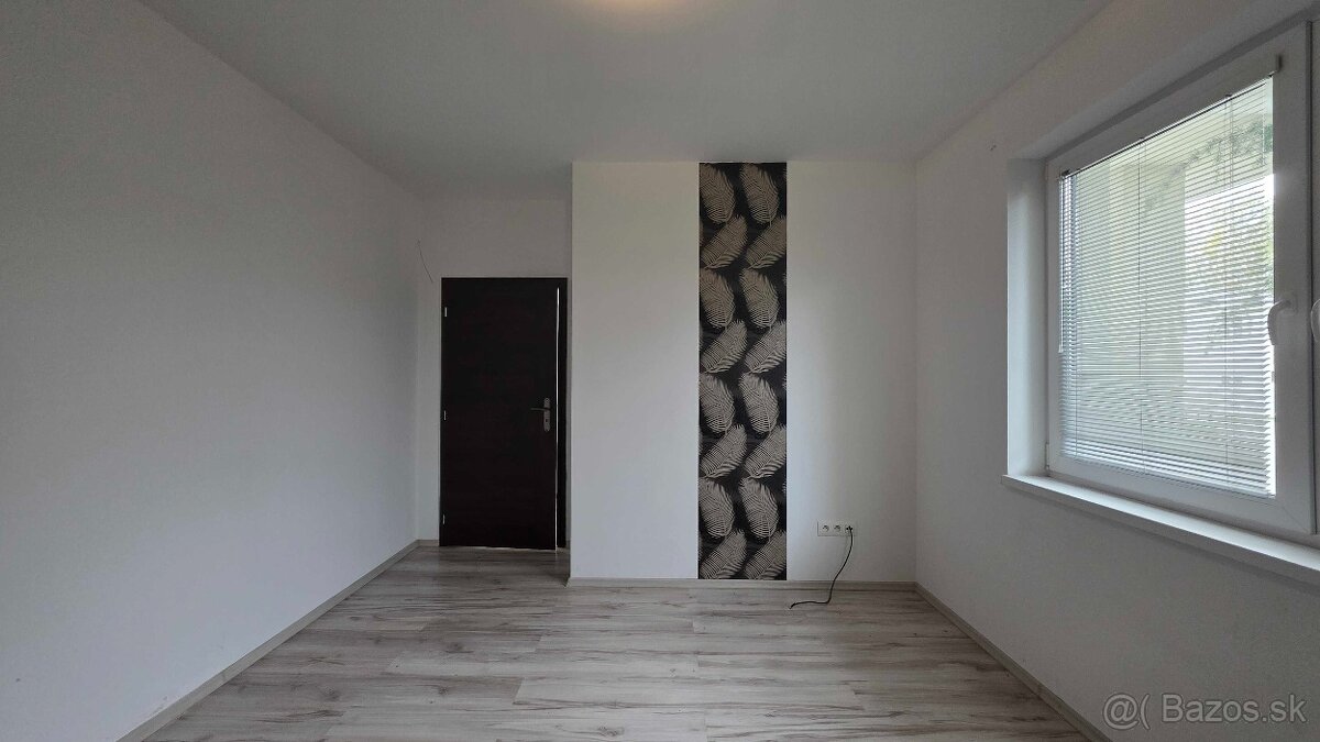 Predaj 4 izbový bungalov s pozemkom 663 m2 v obci Vydrany - 8