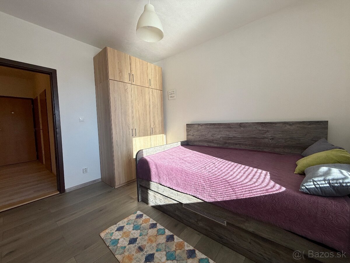 Prenájom 3-izbového bytu – Levice, ul. Zd. Nejedlého - 8