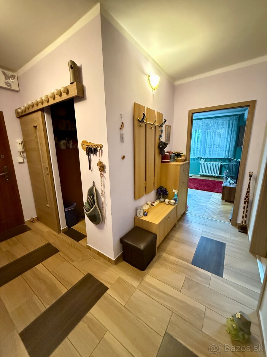 Na predaj veľký 3 izbový byt G.Masaryka – Nové Zámky, balkón - 8