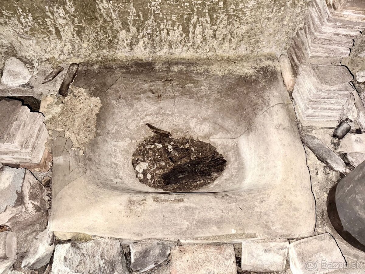 MAĎARSKO - SAJÓKERSZTÚR 2 X VINNÁ PIVNICA 50M2. - 8